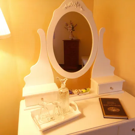 La Jacotiere Alojamento de Acomodação e Pequeno-almoço Pontorson